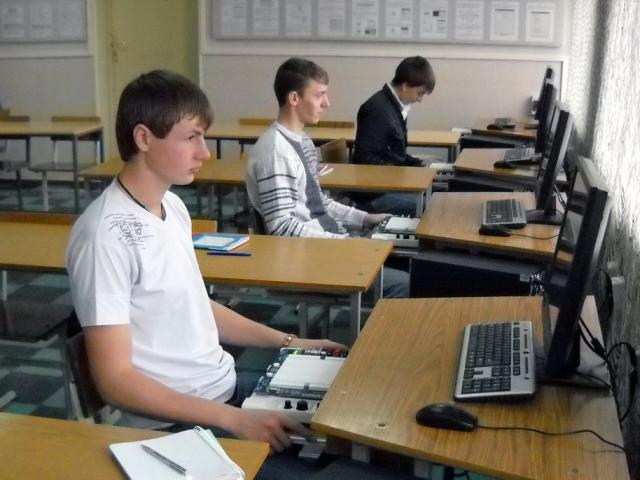 Бюджетные колледжи после 9 пермь. Информатика и вычислительная техника. ЛЭТИ Информатика и вычислительная техника. ИВТ специальность. Колледж информатики и вычислительной техники в Новосибирске.